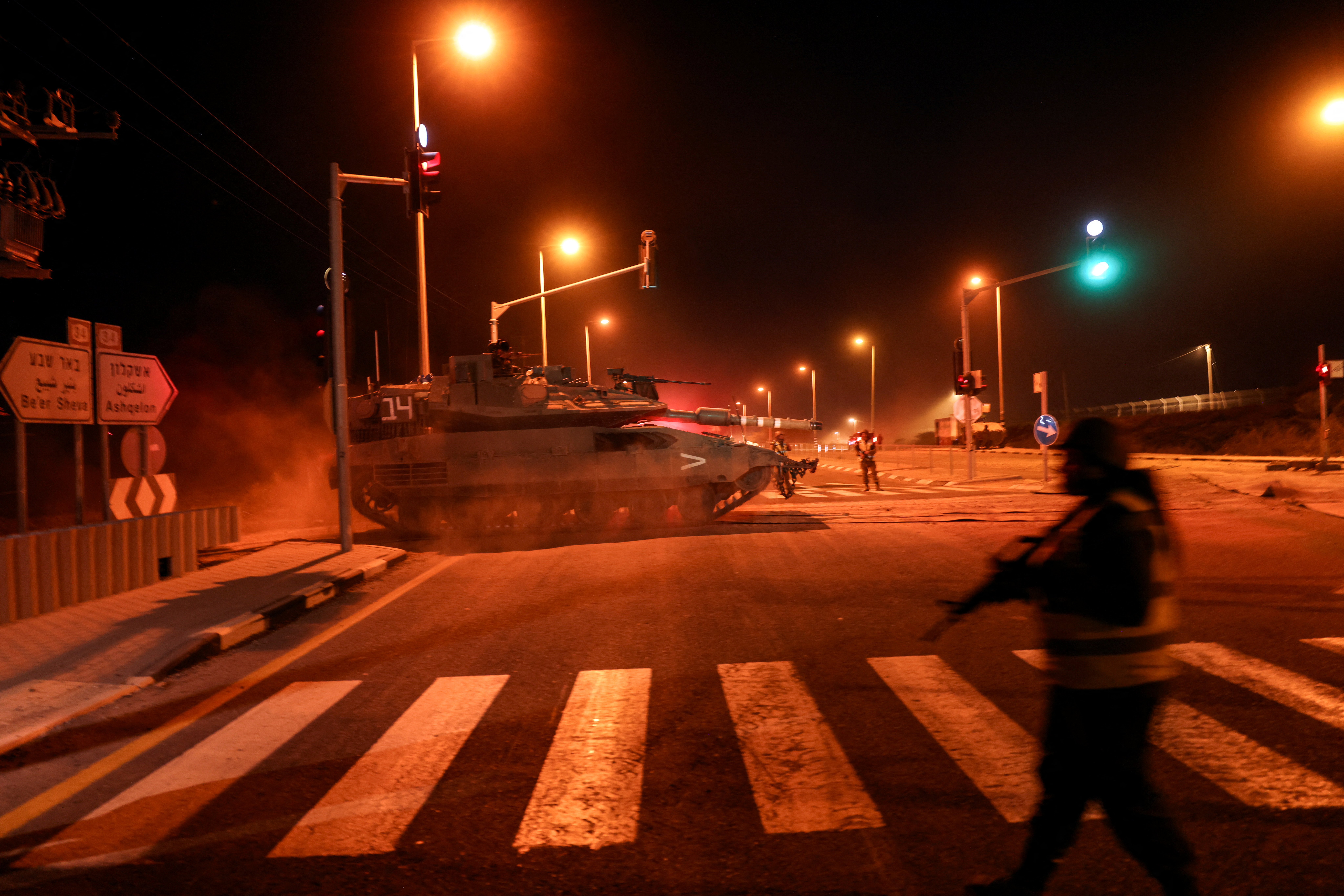 image Gaza humanitarian catastrophe looms, Blinken condemns Hamas depravity