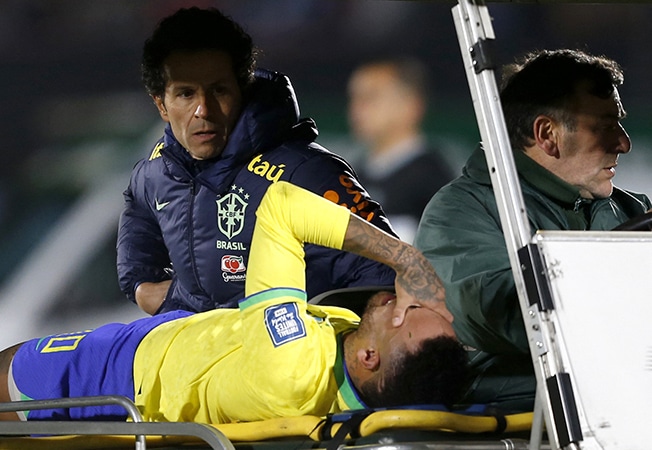 image Neymar to have surgery after rupturing ACL, meniscus &#8211; Brazil FA
