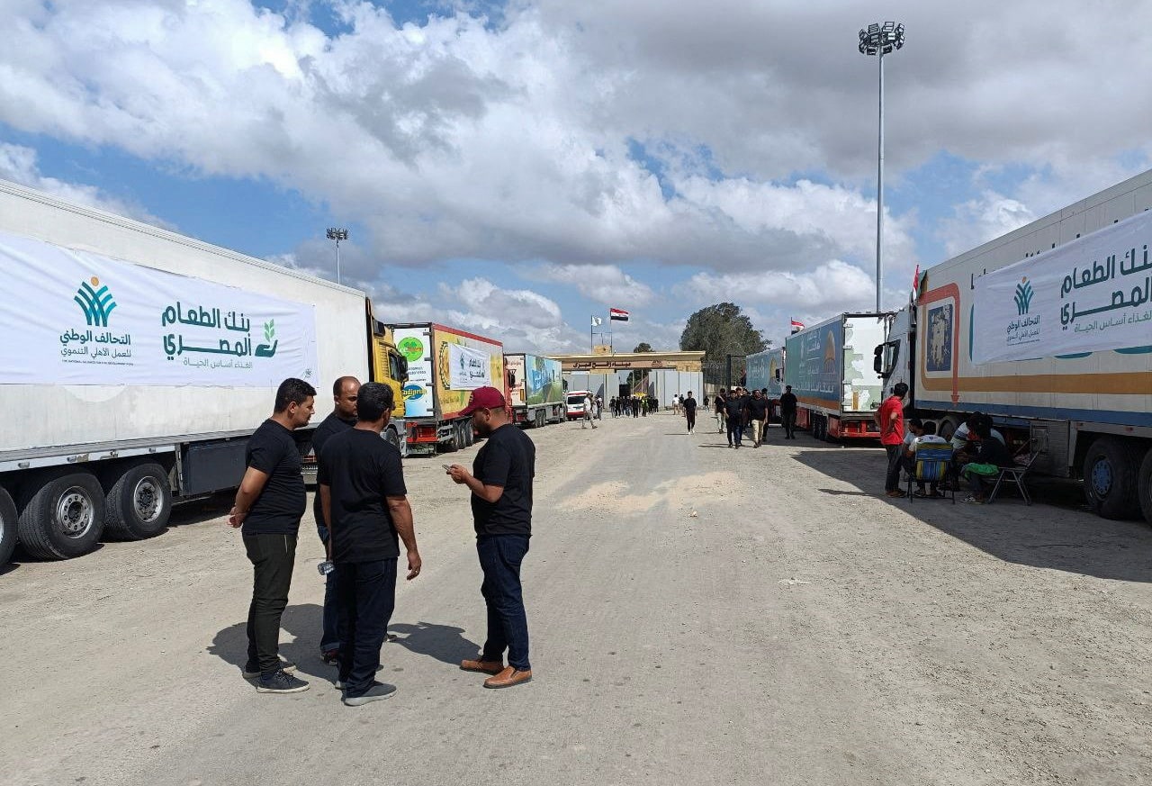image Egypt repairing roads at Gaza crossing ahead of aid delivery