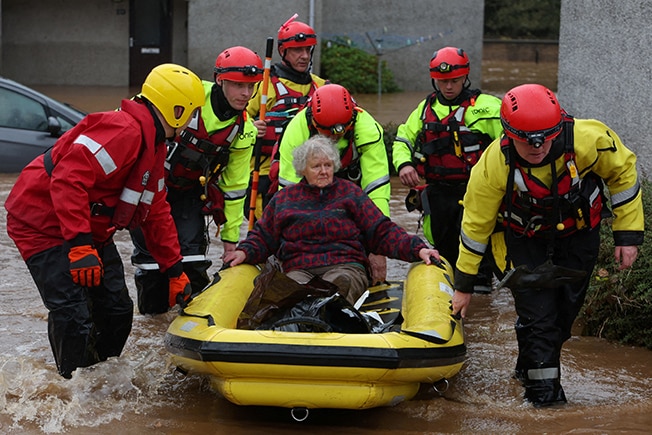 image Scotland hit by severe flooding as Storm Babet brings &#8216;exceptional&#8217; rainfall