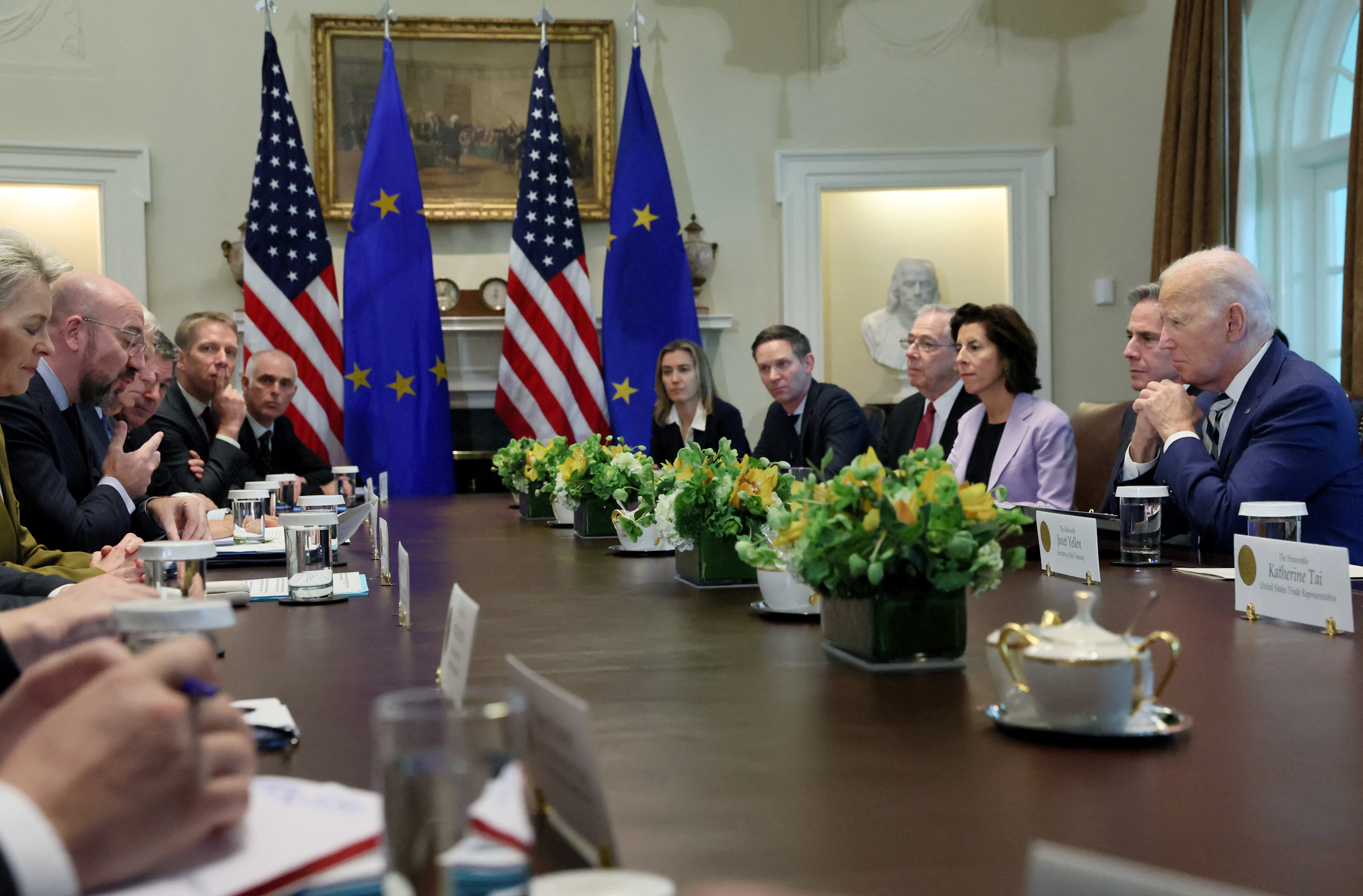 image EU, US to keep talking about tariffs as war in Israel and Ukraine overshadow talks