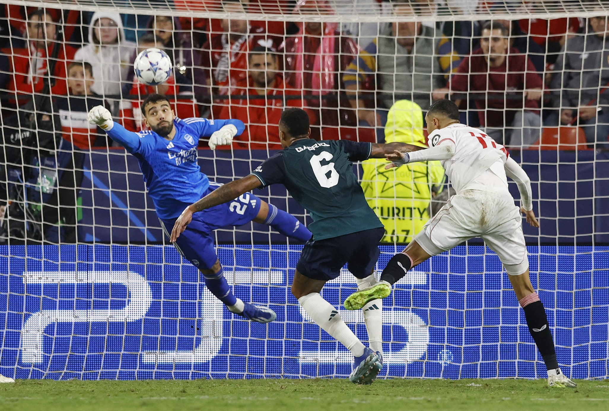 champions league group b sevilla v arsenal