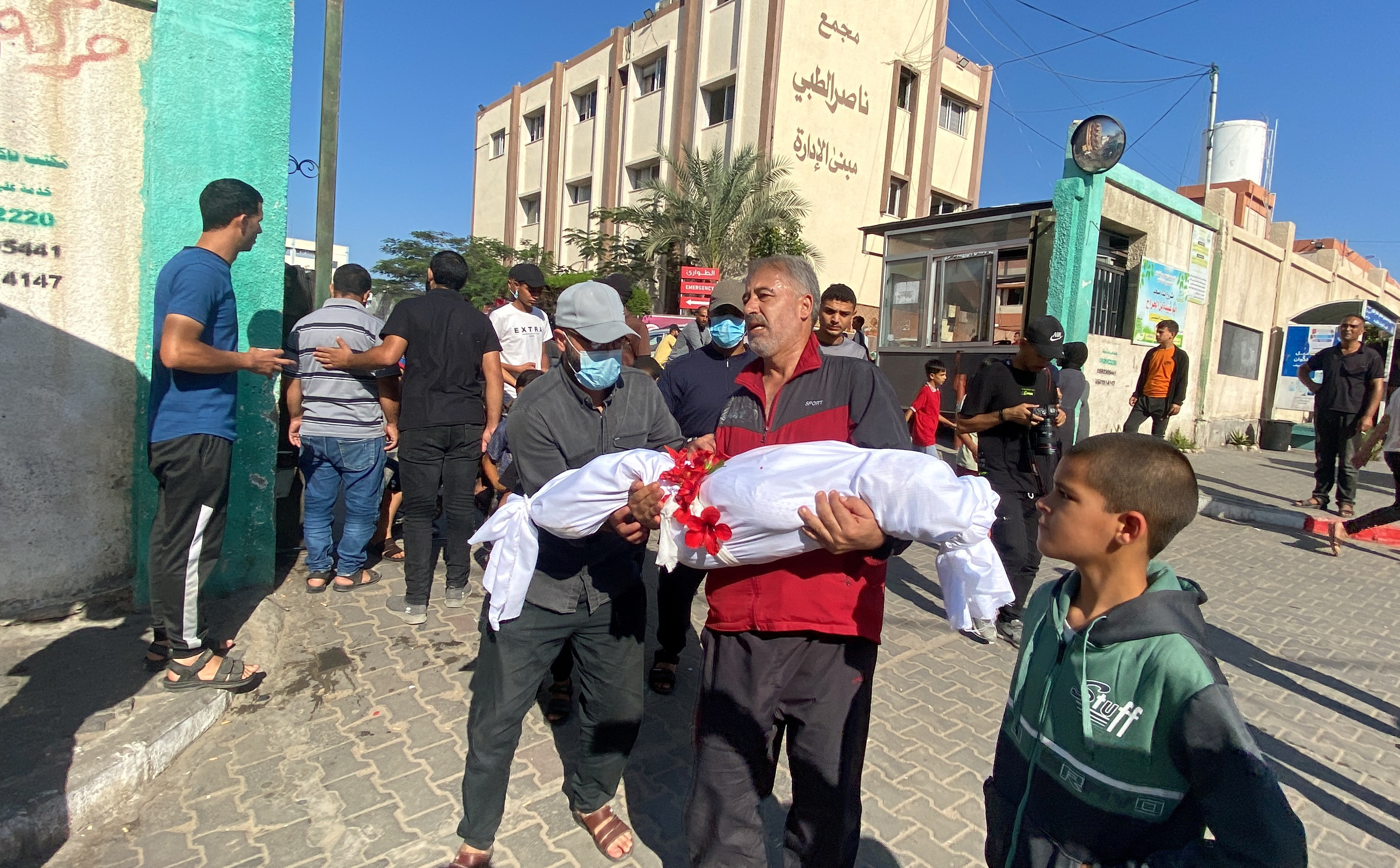 image Israel wages ground campaign in Gaza, comms blackout slowly ending