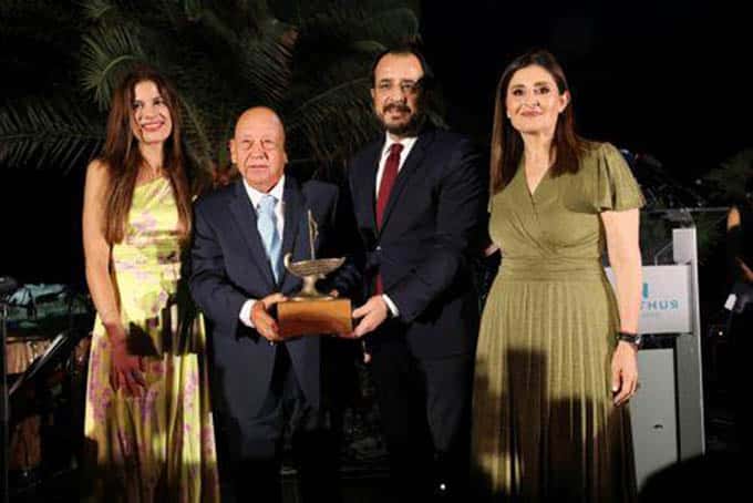 image President pledges to strengthen shipping sector