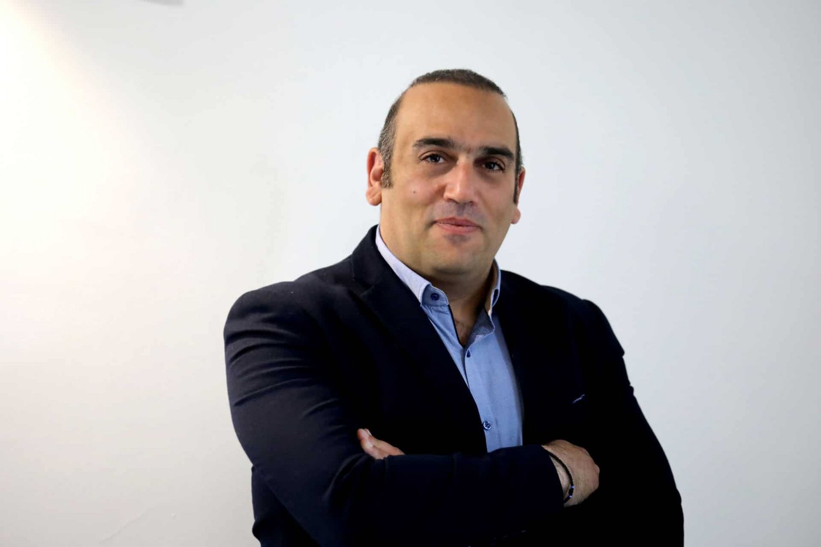 image Governor Karousos pledges to boost efficiency