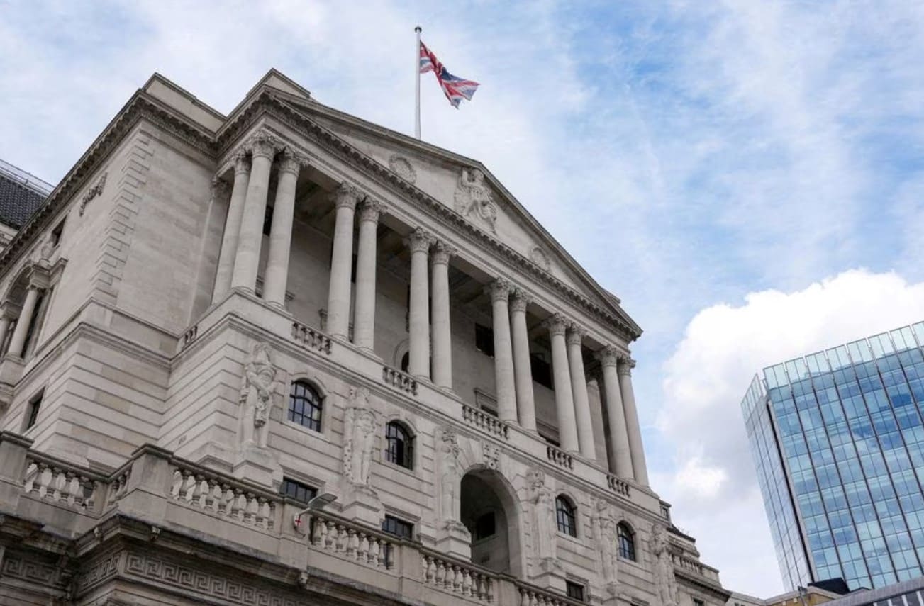 image UK consumer credit bounces back in May, Bank of England says
