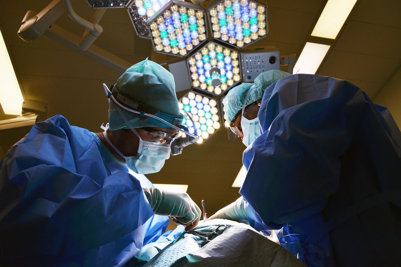 image Woman regains use of leg after pioneering surgery