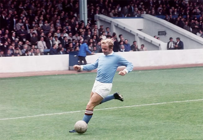 image Former England and Man City striker Lee dies