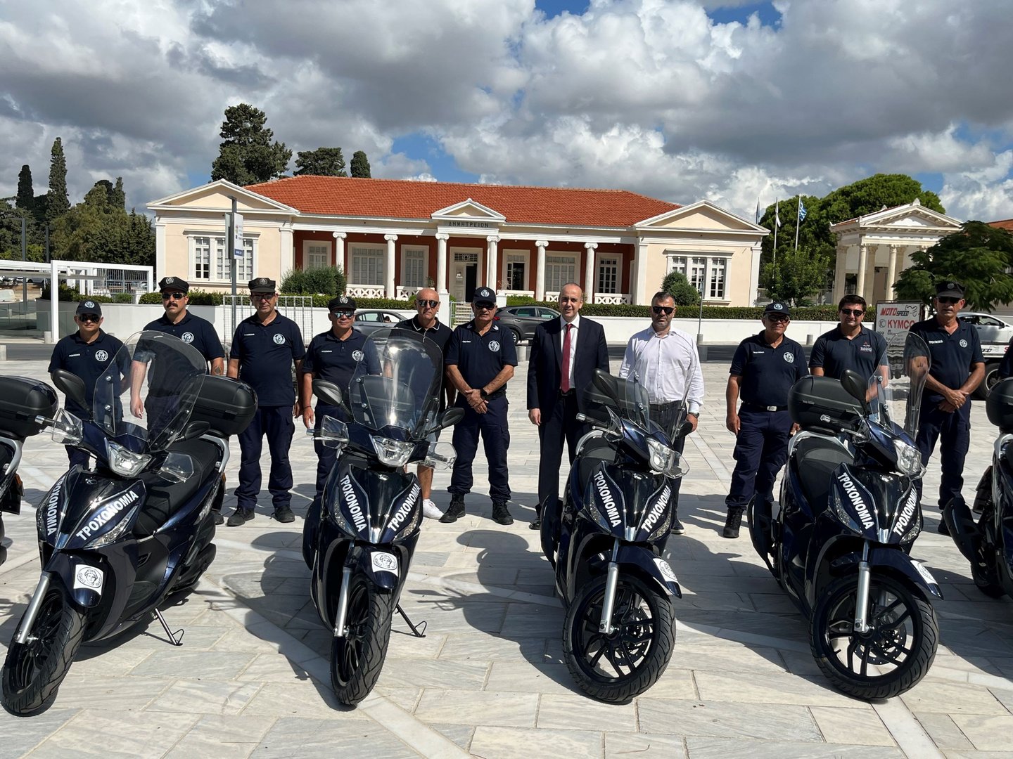 image Paphos transport police receive &#8216;state-of-the-art&#8217; motorcycles