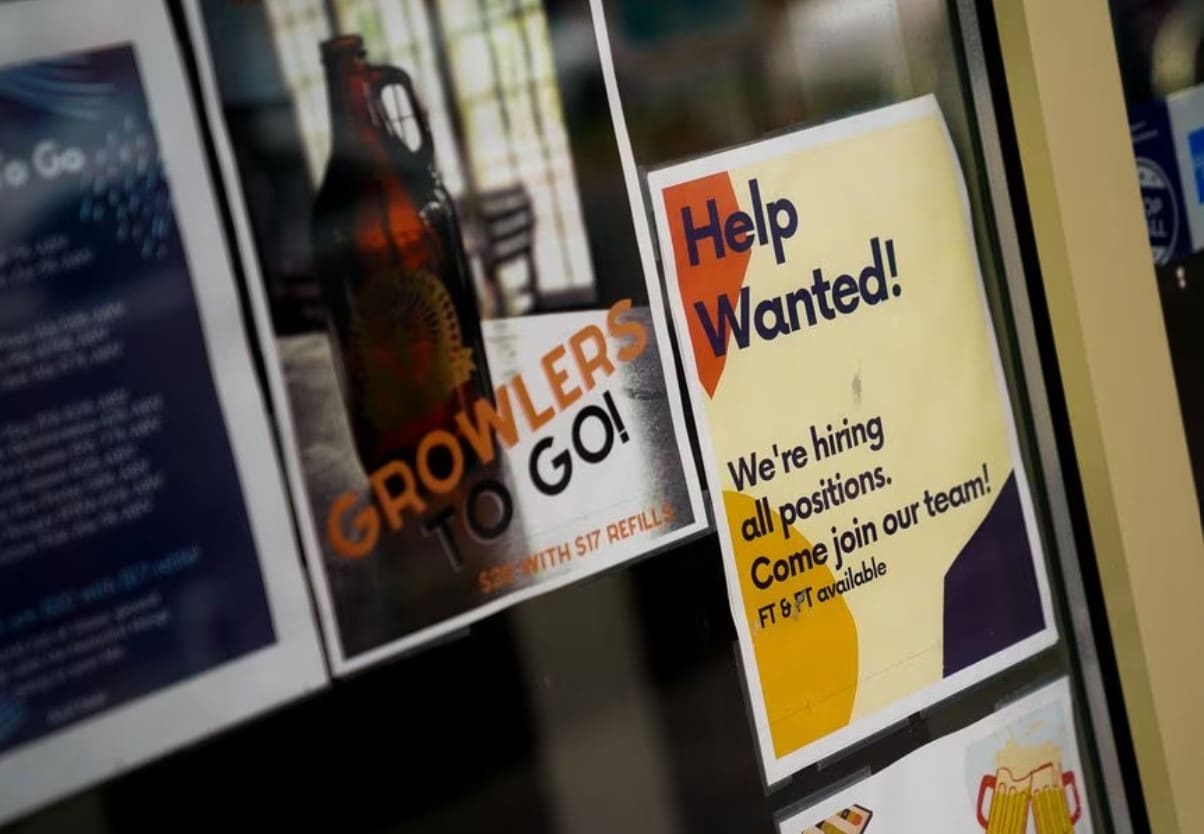 image US job growth smashes expectations raising prospects for rate hikes