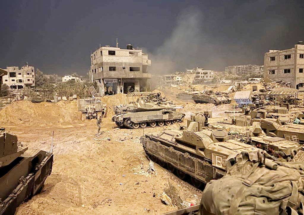 image Hamas fighters use tunnels to fight Israeli army advance on Gaza City