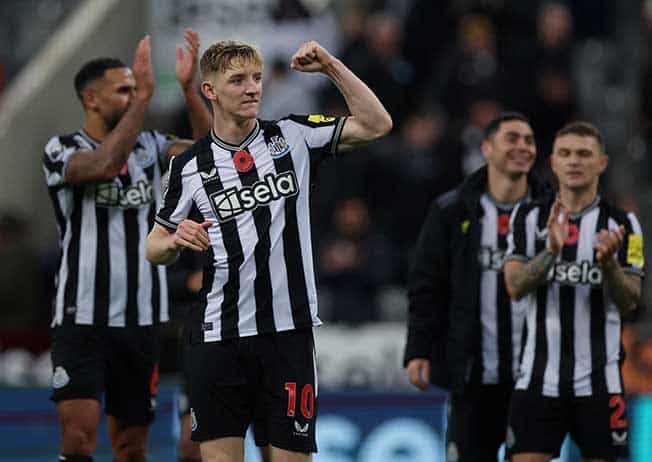 image Newcastle&#8217;s Burn out long-term says Howe ahead of Dortmund clash