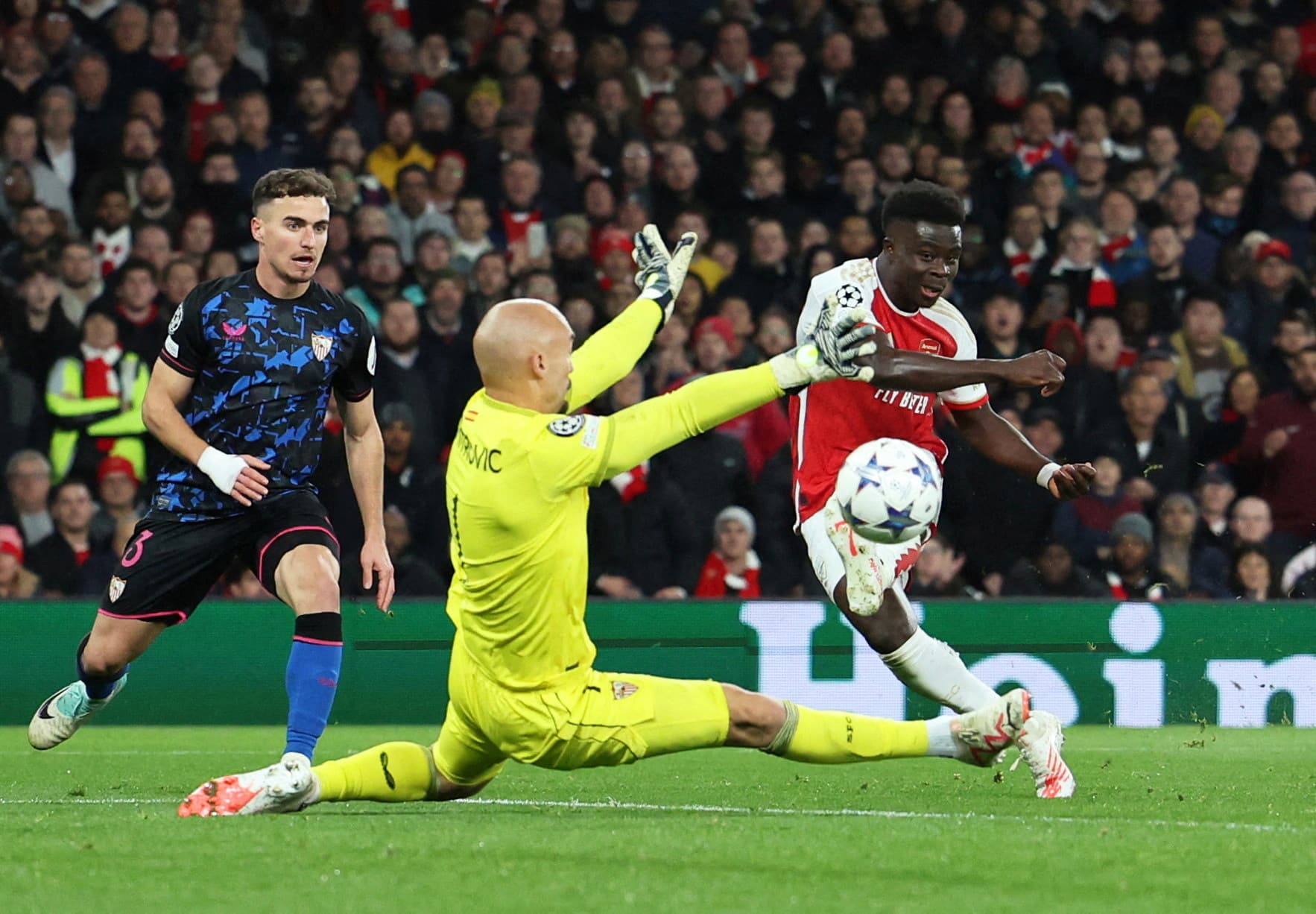 champions league group b arsenal v sevilla