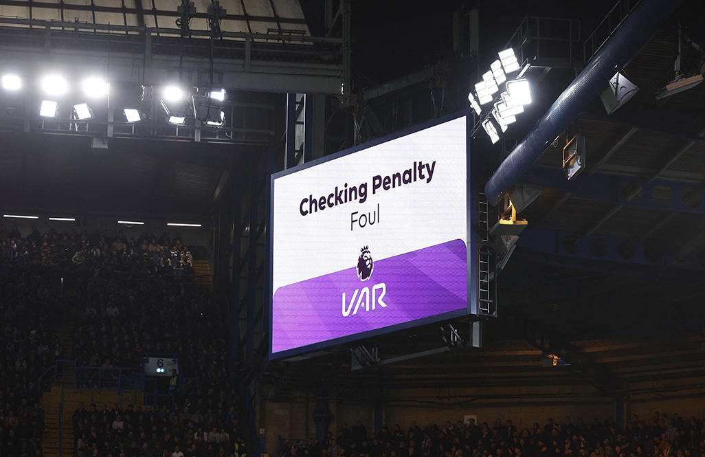 image Airline pilots enlisted to help Premier League officials