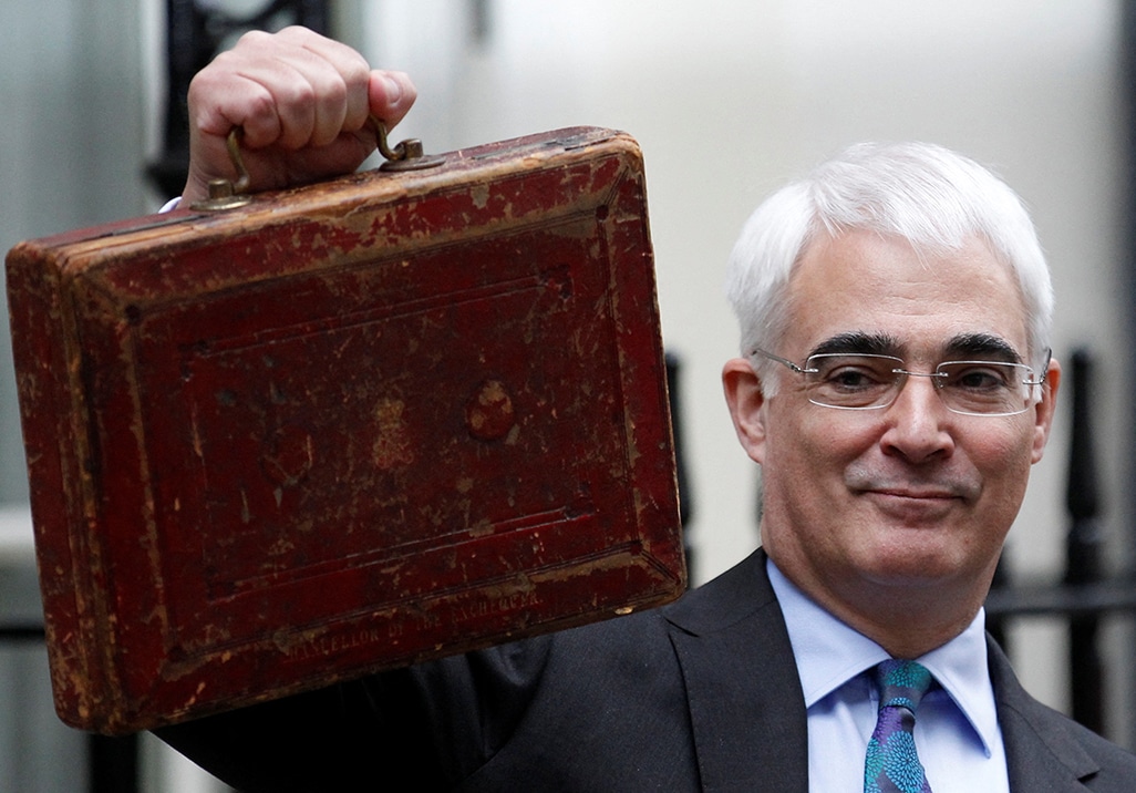 image Ex-UK Chancellor Darling, who fought financial crisis, dies