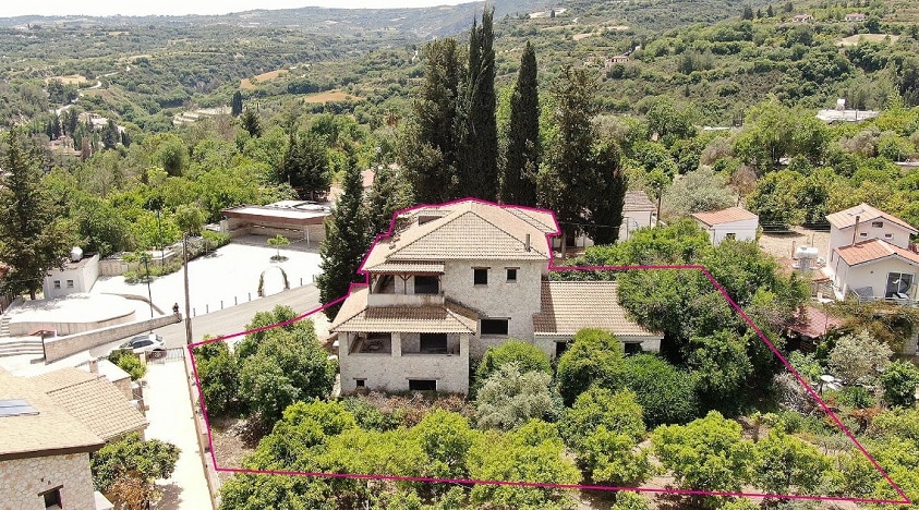 4. incomplete two storey house, miliou