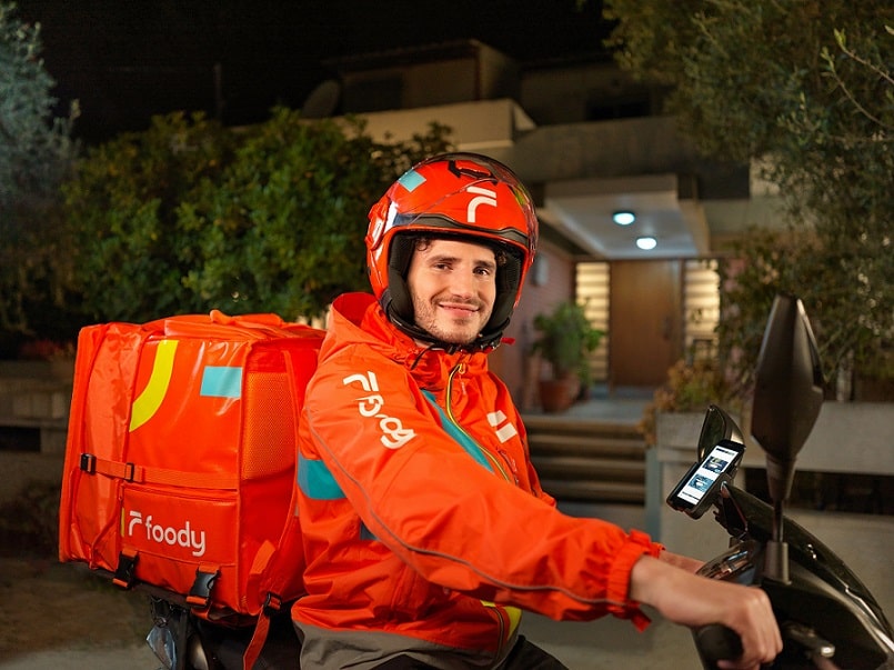 image Foody bringing groceries to your door