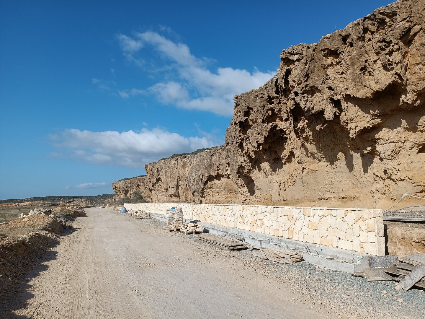 image Akamas works &#8216;partially frozen&#8217;, House environment committee hears