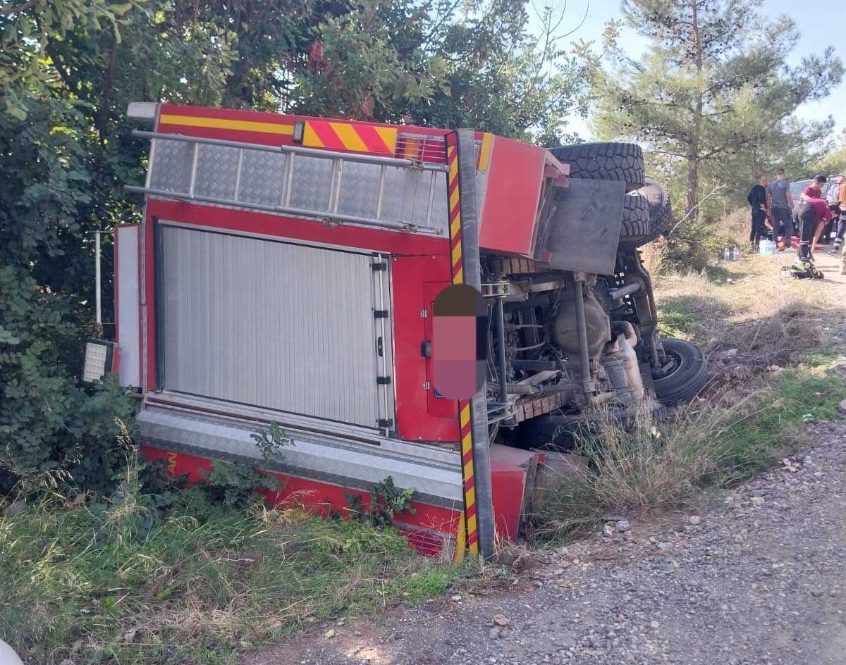 image Fire engine overturns into ditch near Dikomo