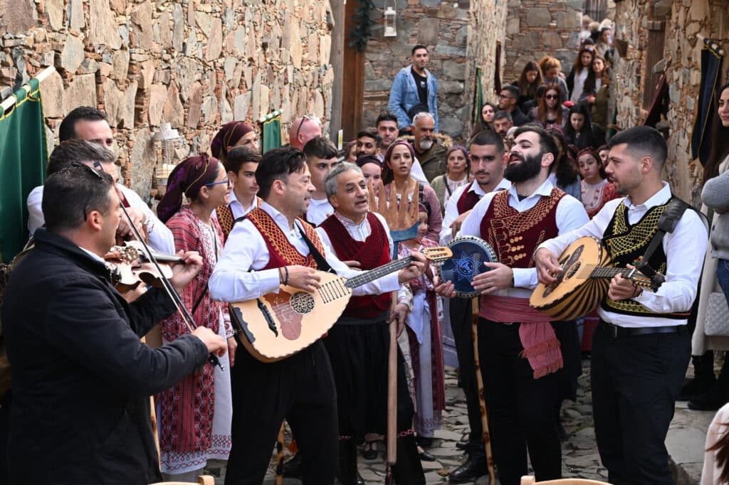 dom travel fikardou