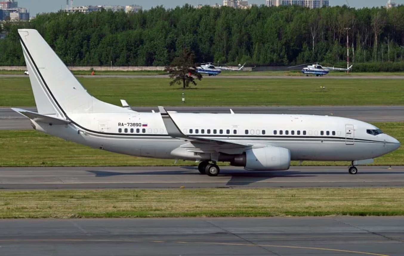 image Private jets of Russian oligarchs keep flying but not to Europe