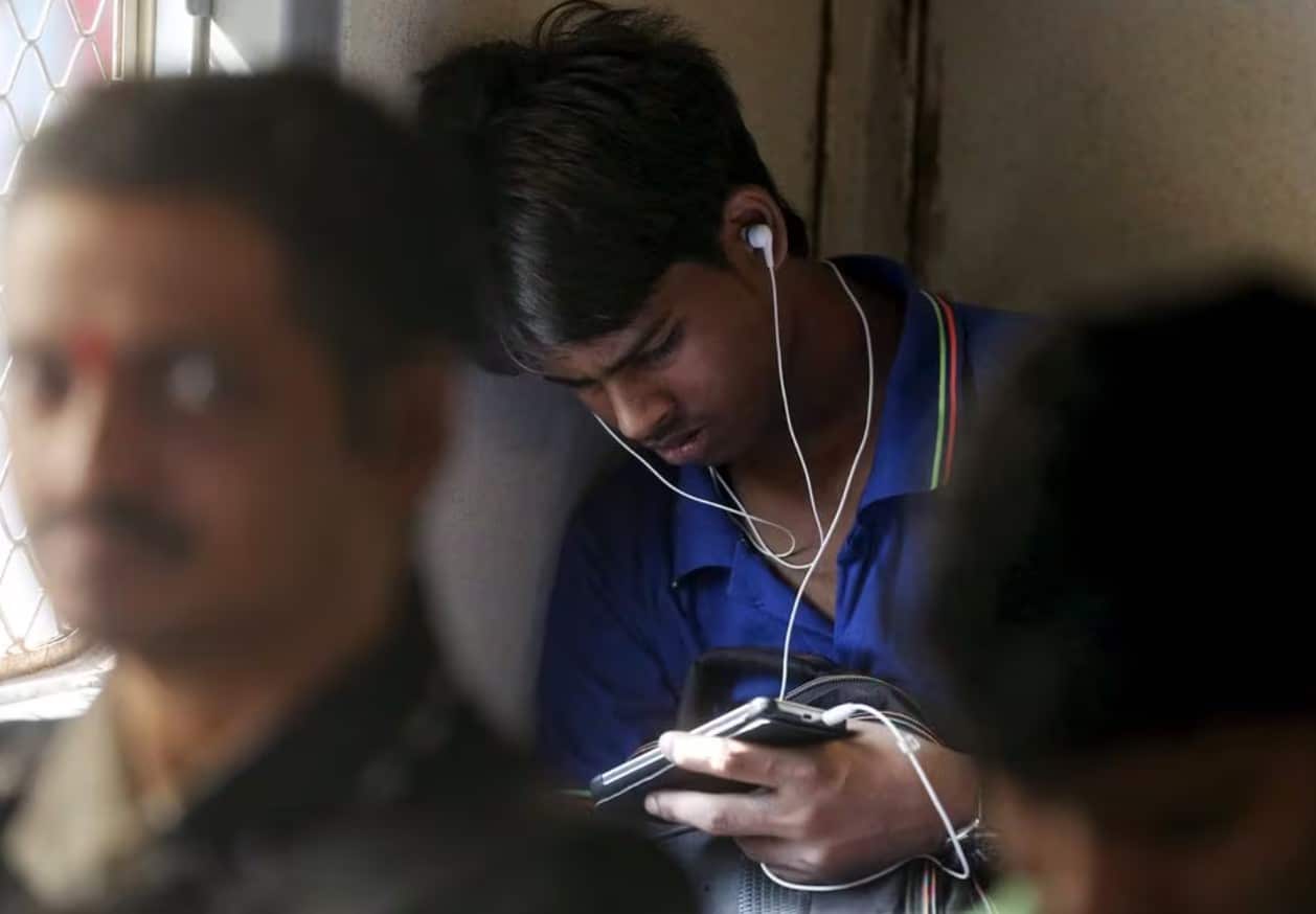 image Samsung, Qualcomm flag concerns with India&#8217;s push for live TV on phones