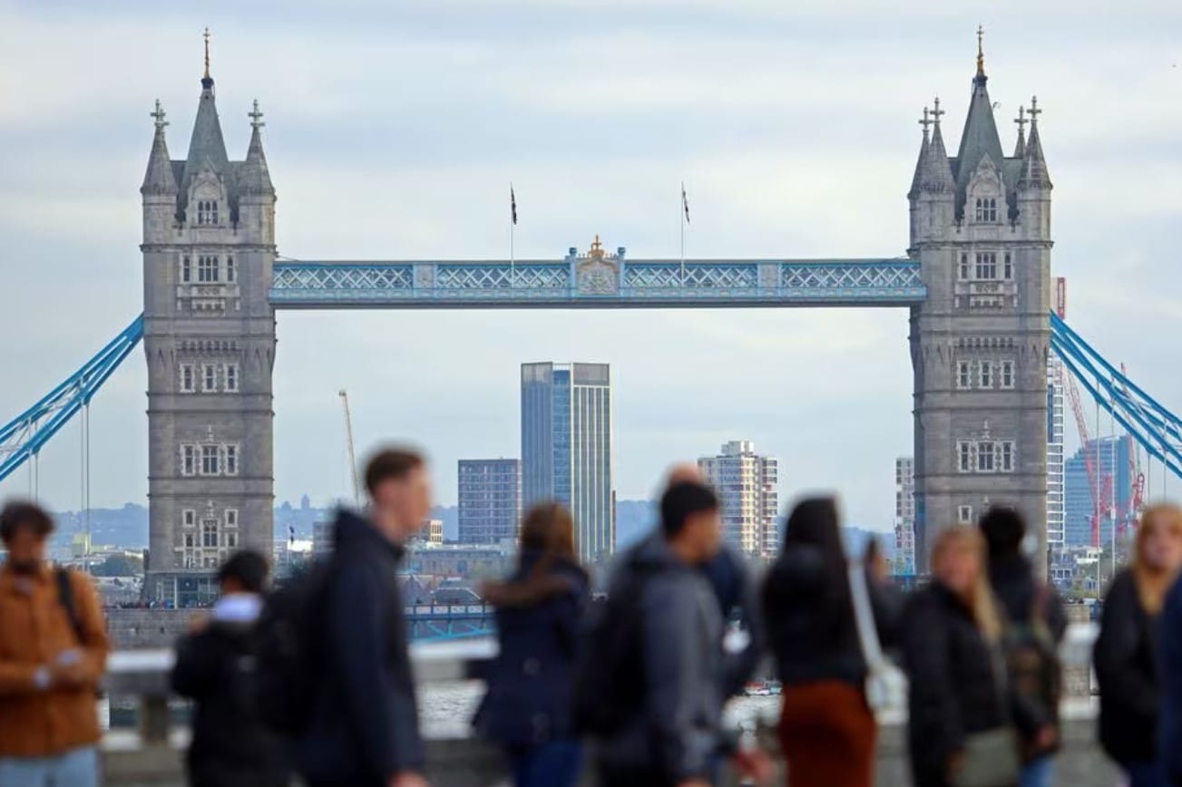 image UK factories return to growth, prices rise by most in a year, PMI shows