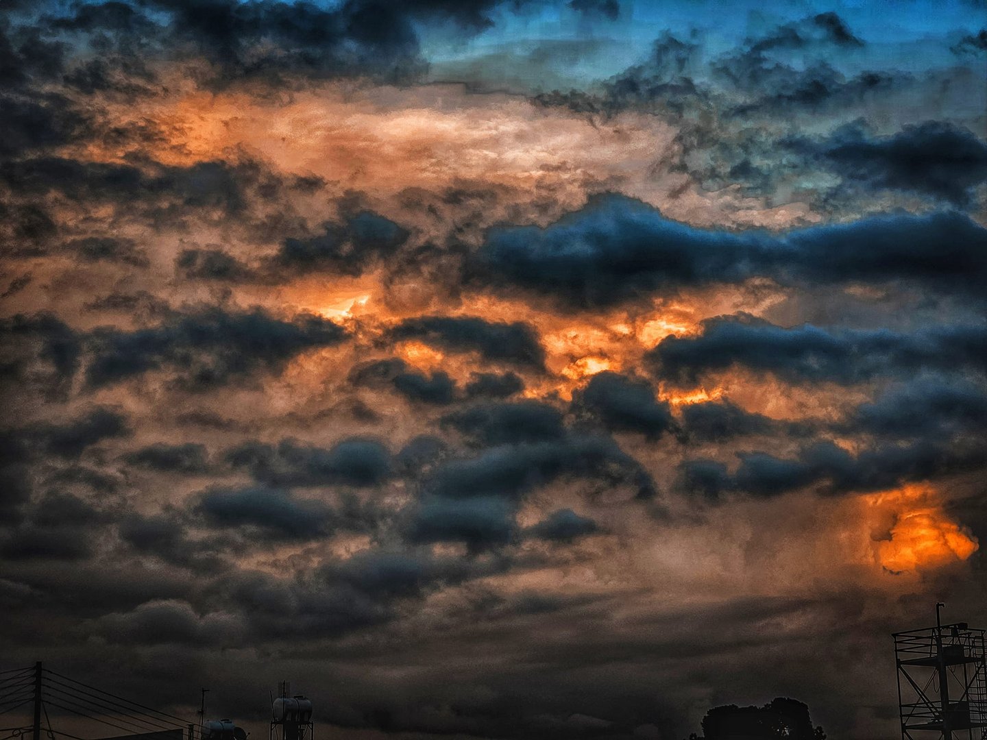image Yellow weather warning issued for thunderstorms