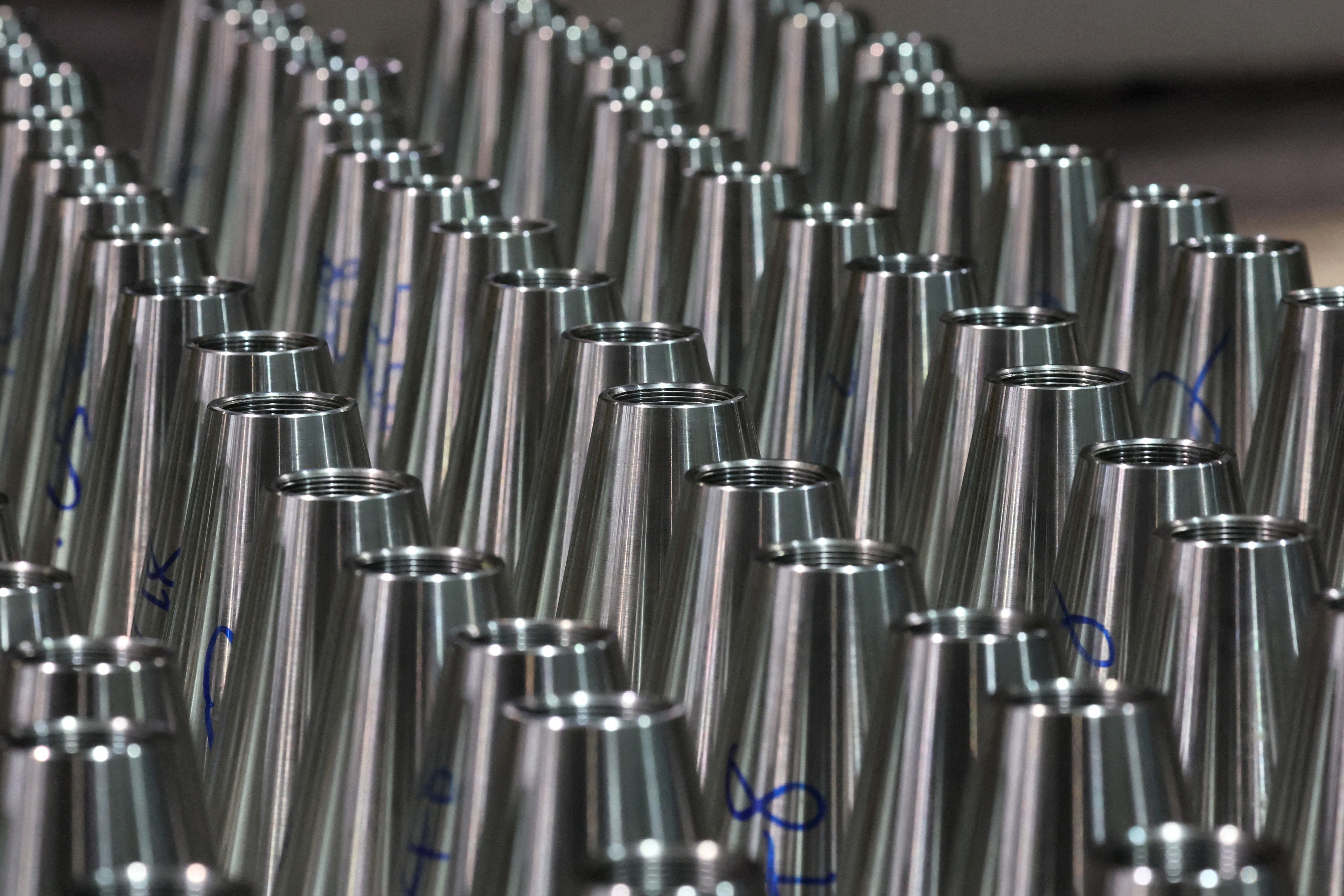 image Ukraine to make shells with US firms as it seeks to develop defence sector