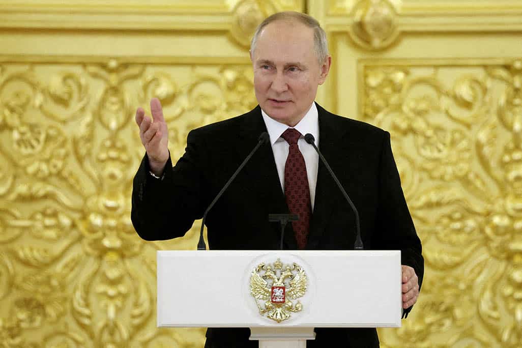 image Russians in north vote in country’s elections (Update)