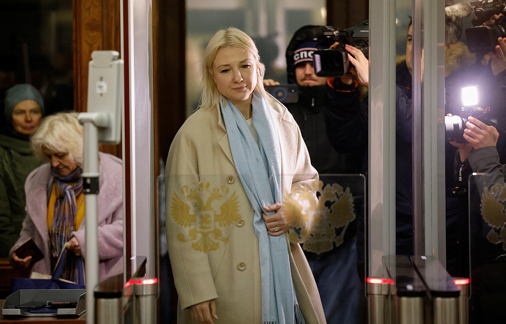 image Anti-war candidate says Russian Supreme Court backs barring her from challenging Putin