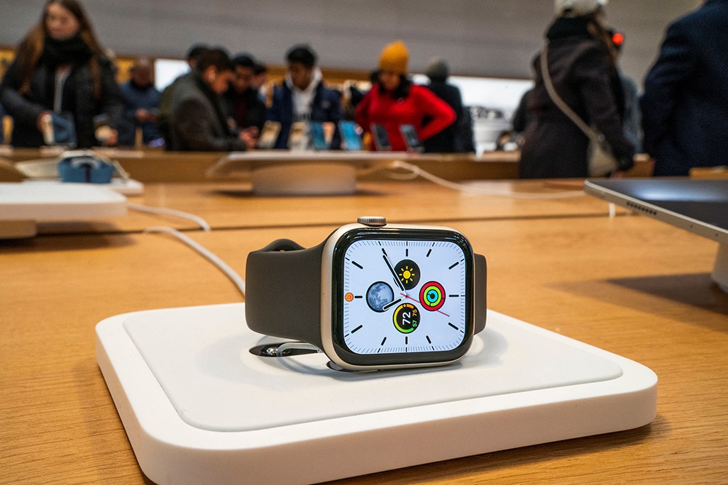 image Apple wins bid to pause Apple Watch ban at US appeals court