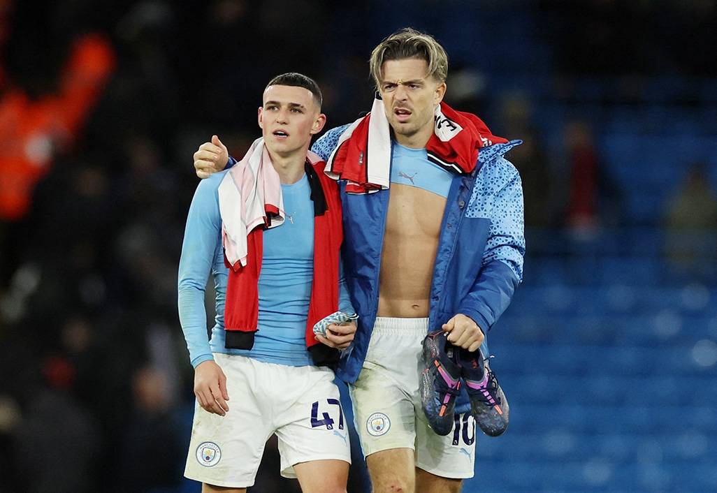 image City cruise to victory over Blades, Villa back to winning ways