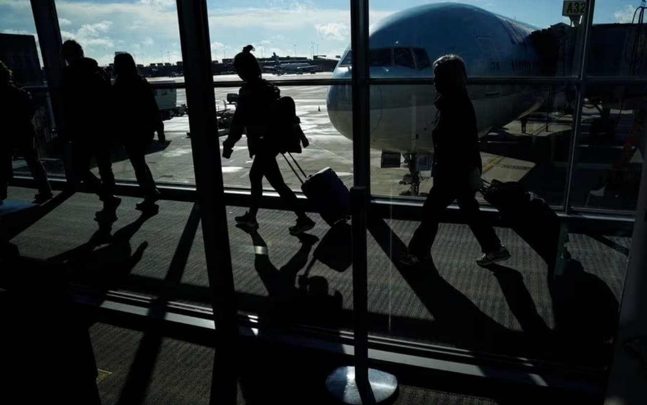 image US scrutinizing airline frequent flyer programs