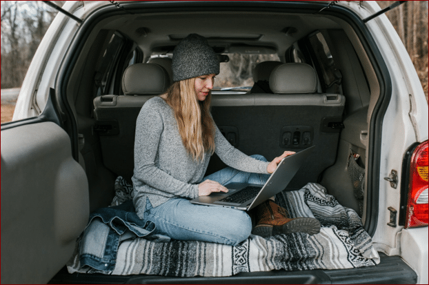 image 5 ways to navigate the world while pursuing your degree