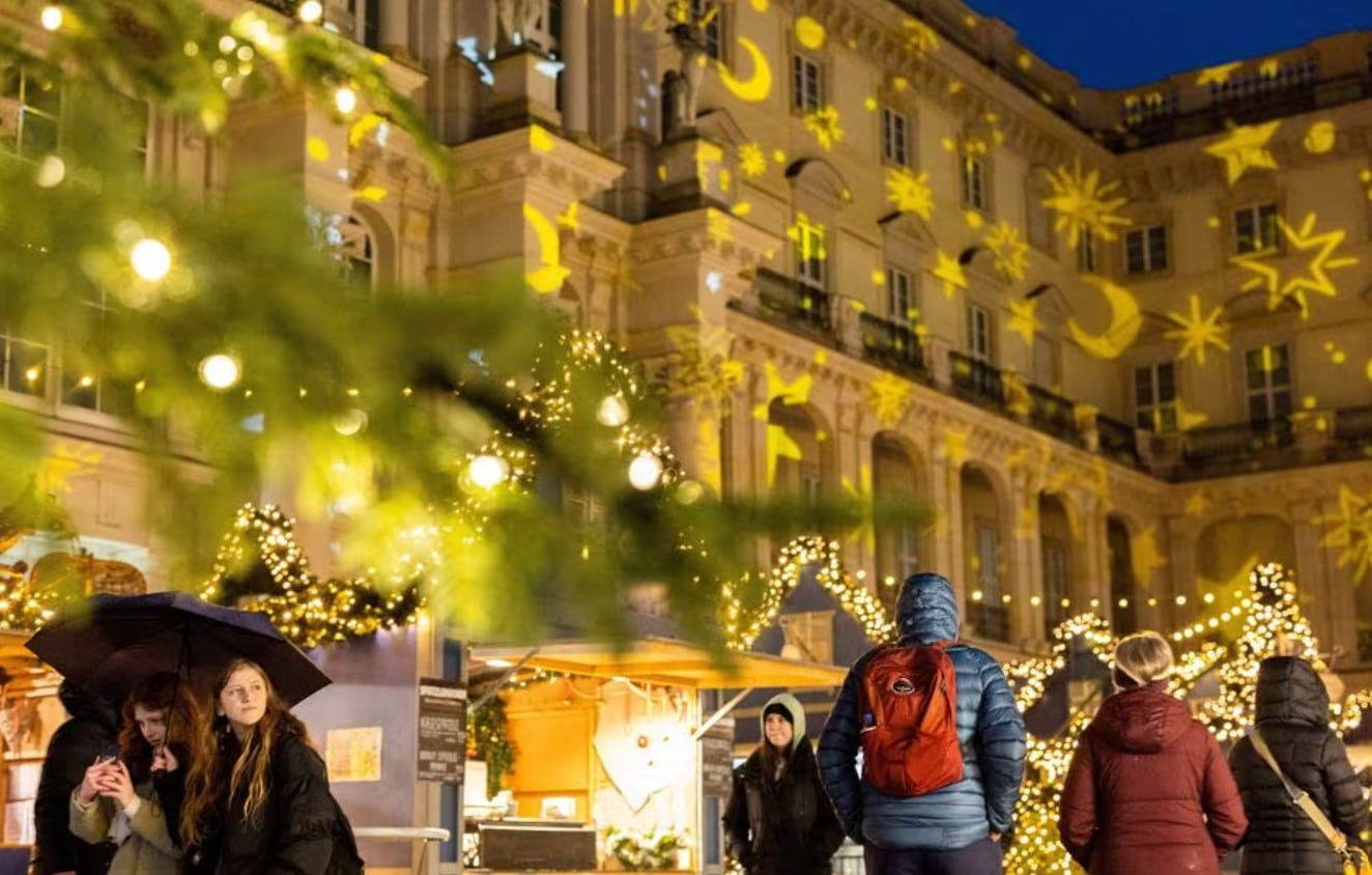 image Holiday travel peaks in Europe despite security warnings