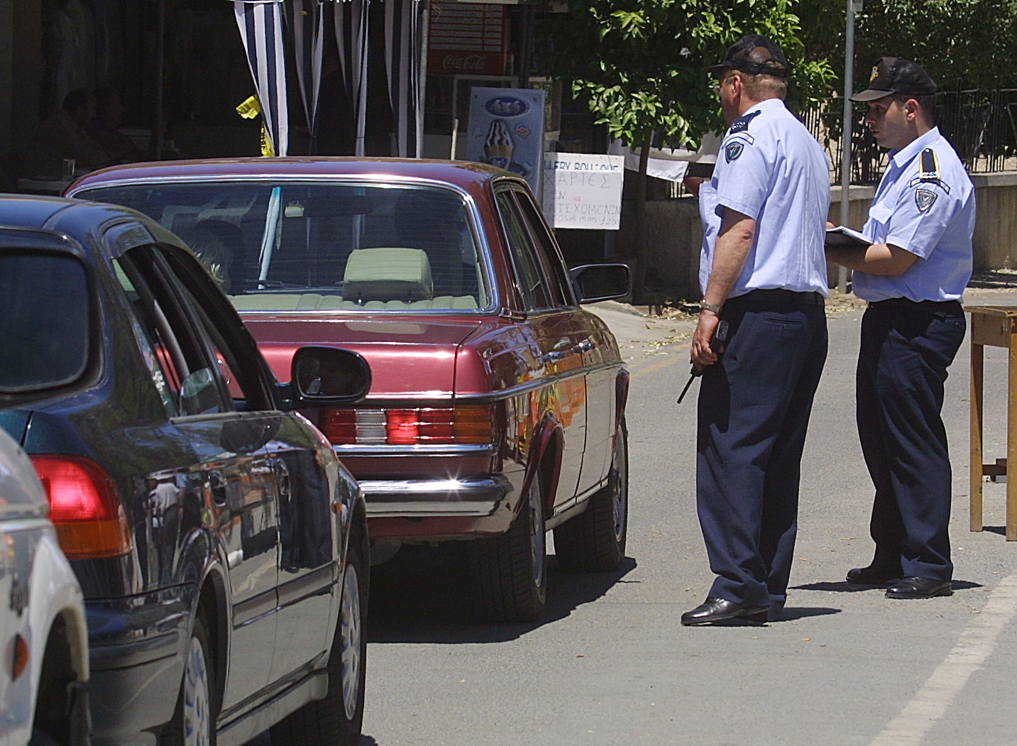 image Man arrested after causing car crash in north and escaping to Republic