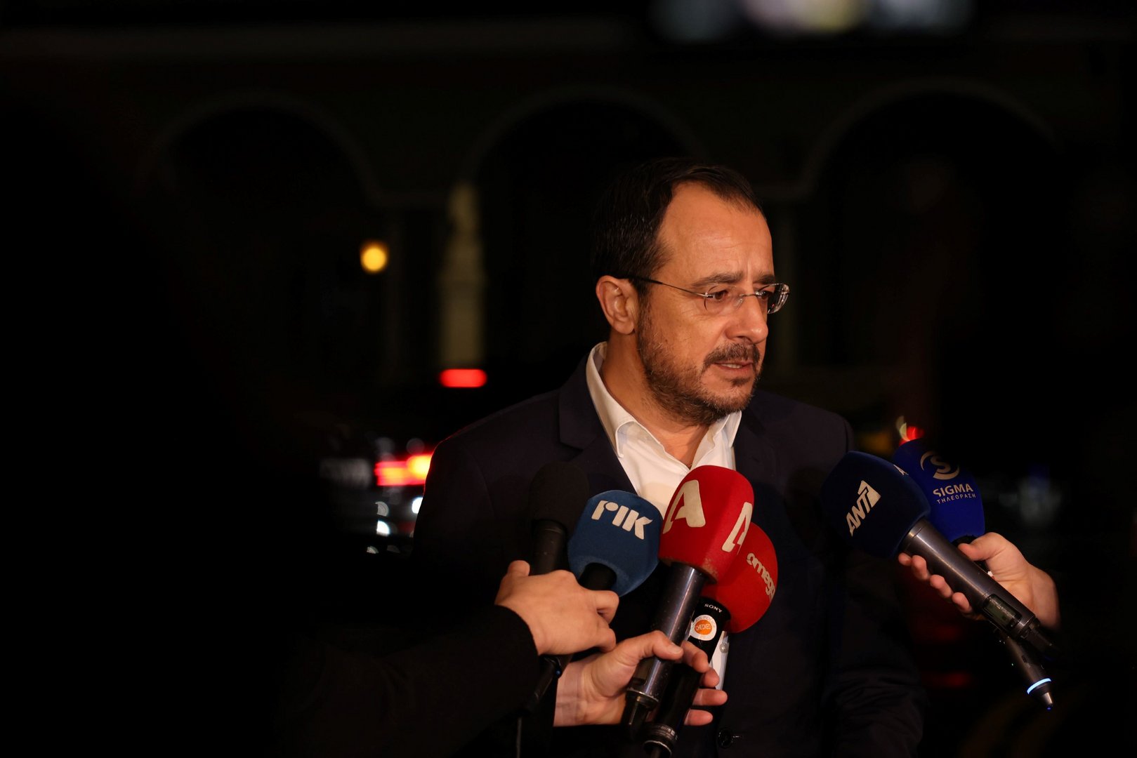 image President keeps mum about talk with Mitsotakis after Erdogan meeting