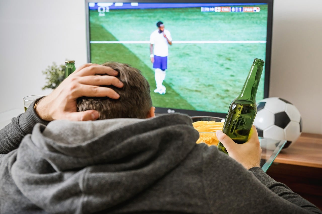 image The ultimate fan playbook: Maximizing joy with football online live stream bonanza!