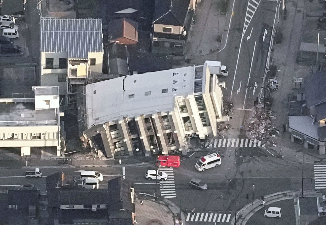 image Japan quake toll nears 50 as rescuers battle to find survivors (Updated)