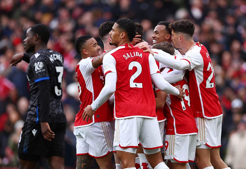 image Arsenal get back on track with 5-0 thrashing of Palace