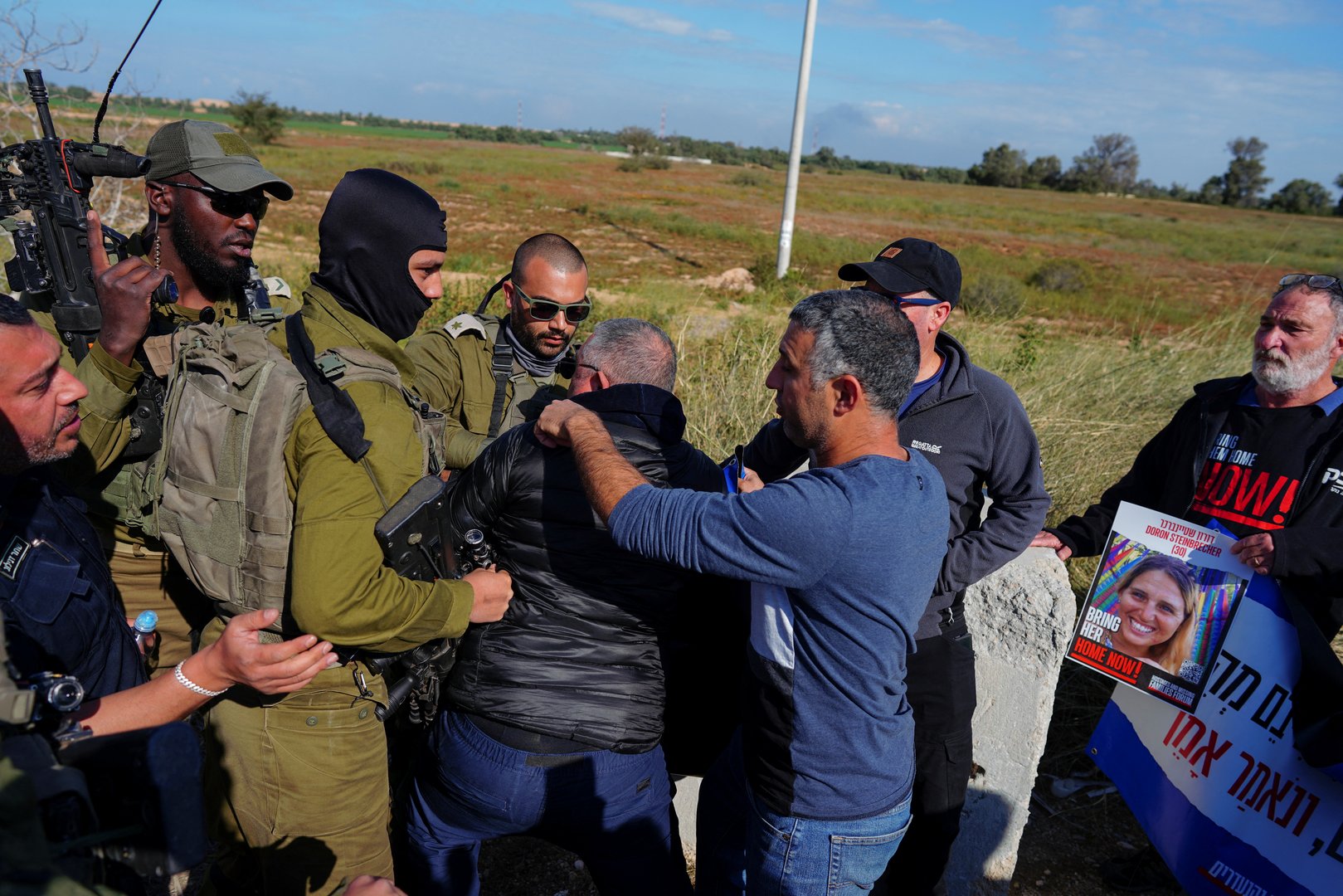 image US, Israeli intelligence chiefs to discuss Gaza hostage deal -sources