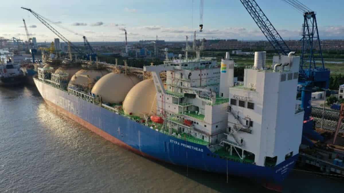 image Etyfa inspects FSRU Prometheas in Malaysia