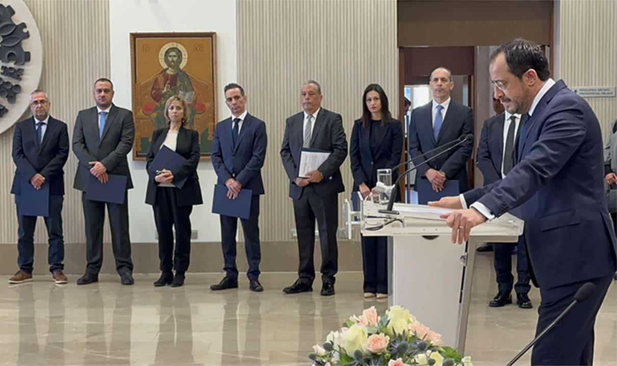 image President to ministers: ignore baseless criticism (Update 2, video)