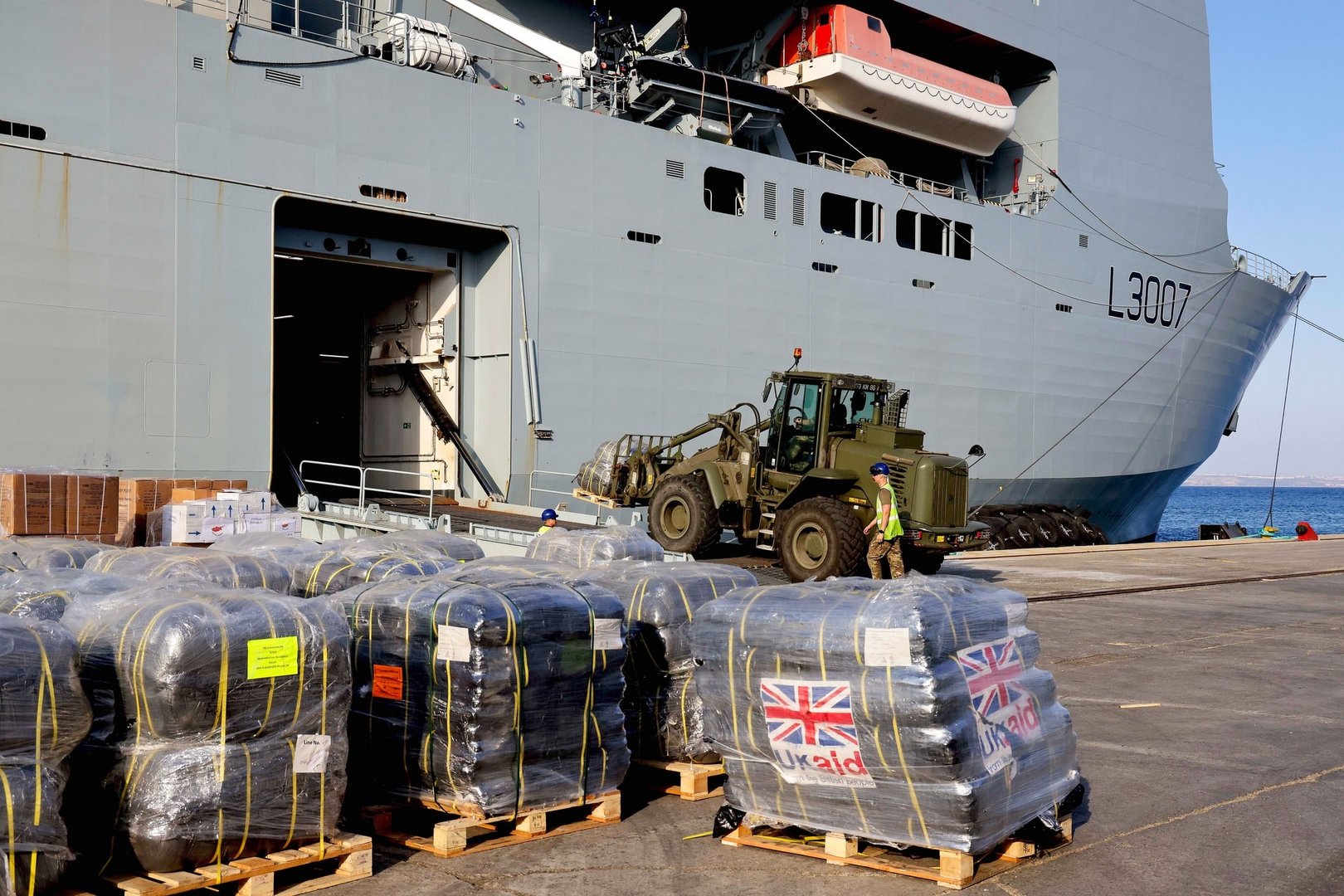 image UK defence minister revives idea of Cyprus corridor