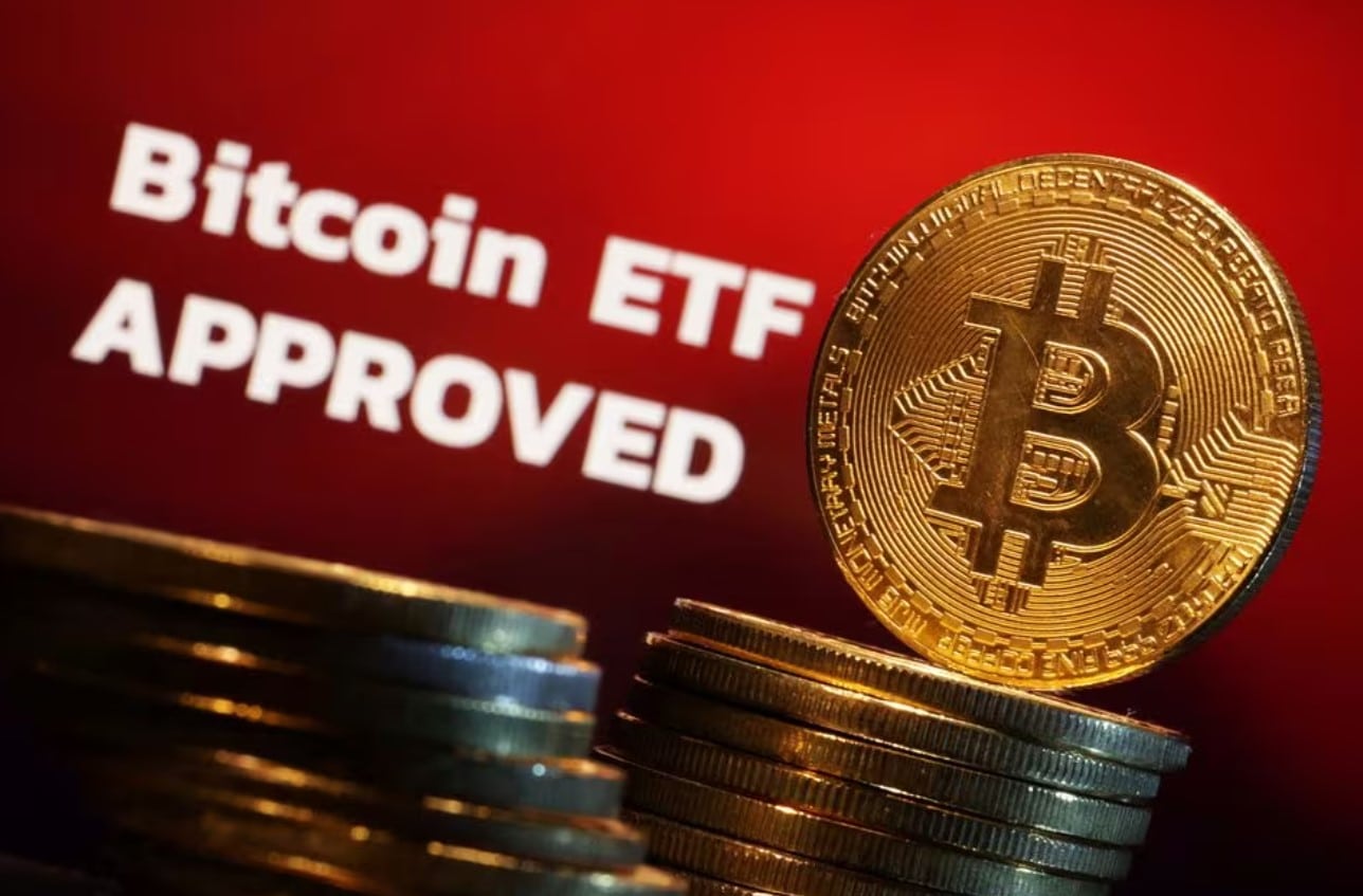 image US bitcoin ETFs raise questions over broader financial system risks