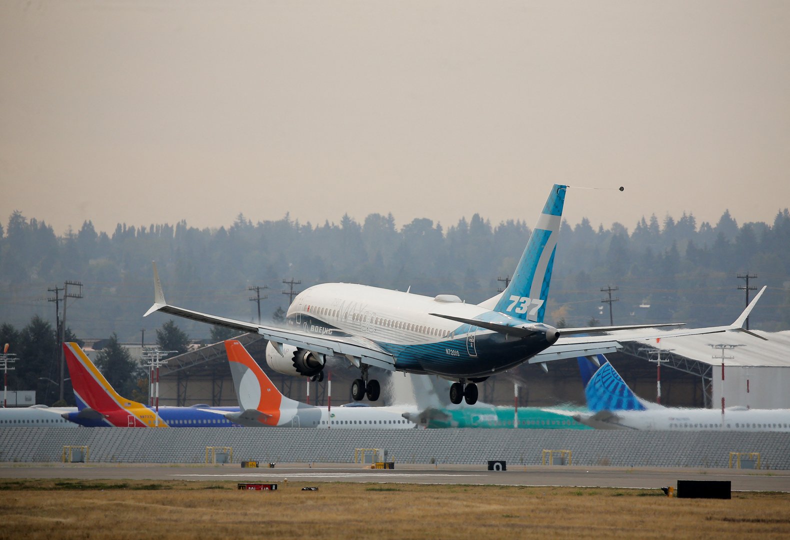 image US grounds some Boeing MAX planes for safety checks after cabin emergency
