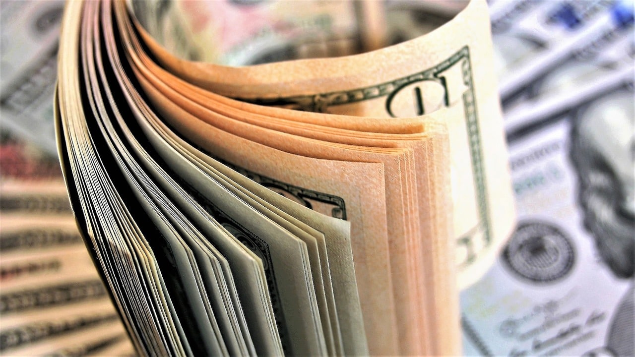 image Smart strategies for managing cash advances: Tips to avoid financial pitfalls