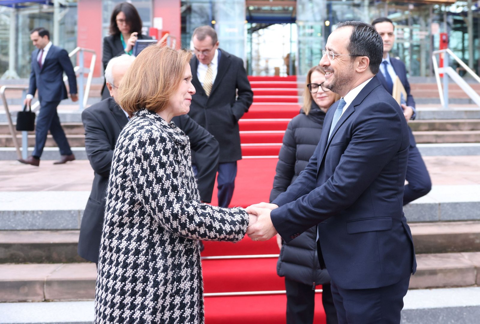 image President discusses decision implementation with ECHR president
