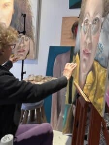feature2 lia voyiatzi in her studio